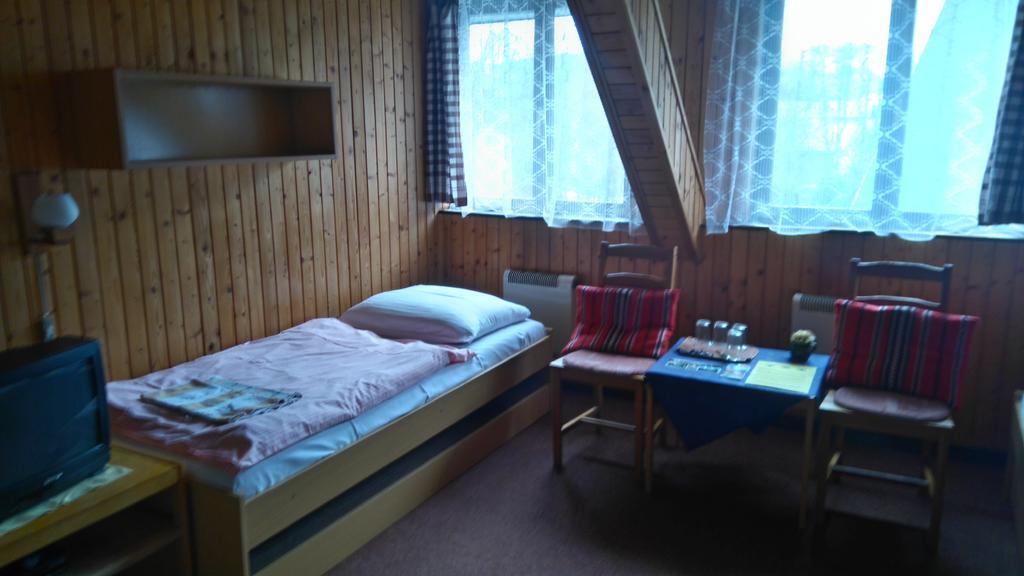 Penzion Encian Mýto pod Ďumbierom Szoba fotó